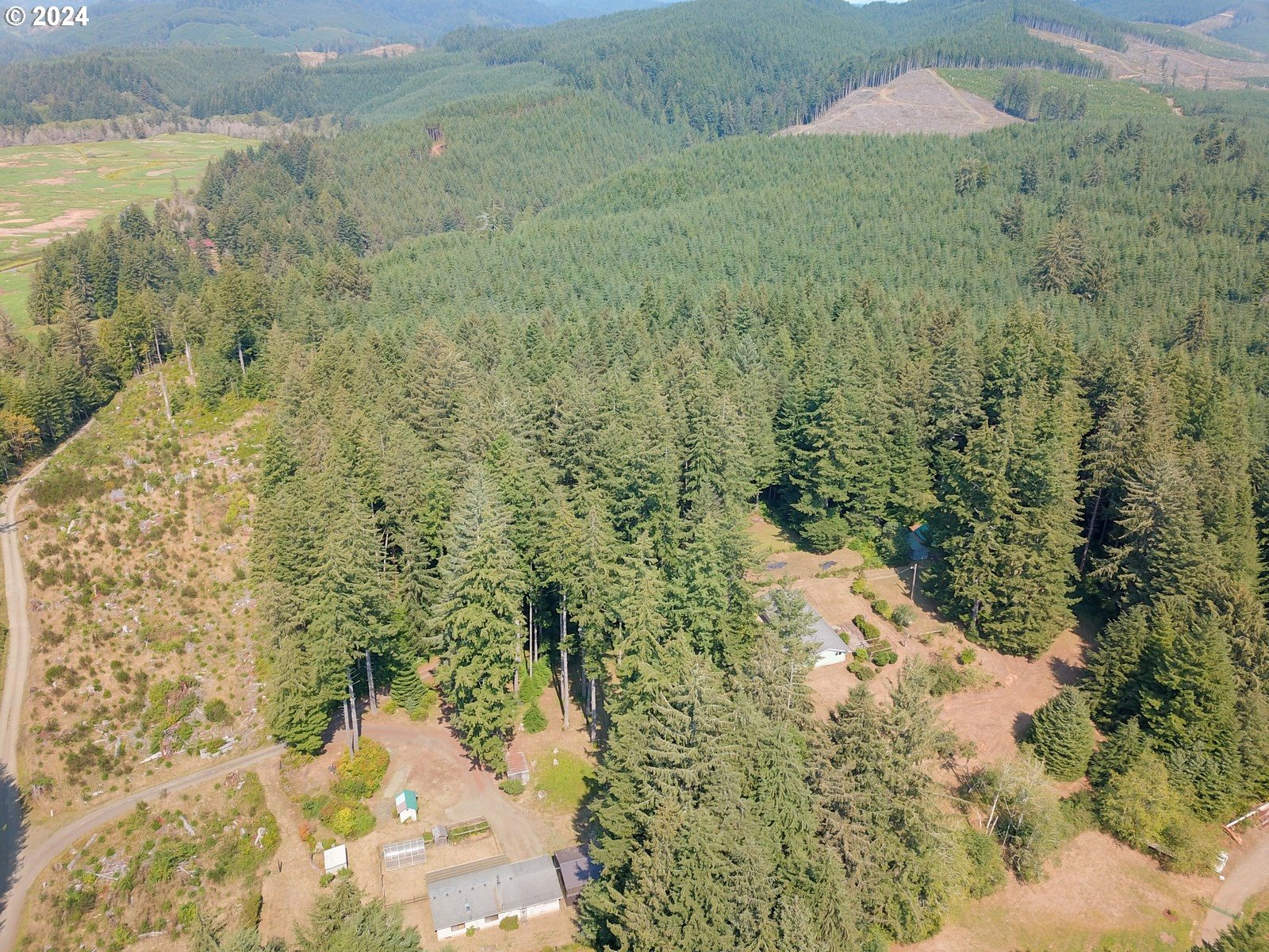 Florence, Oregon 97439, United States, 5 Bedrooms Bedrooms, ,2 BathroomsBathrooms,Residential,Pending,43918