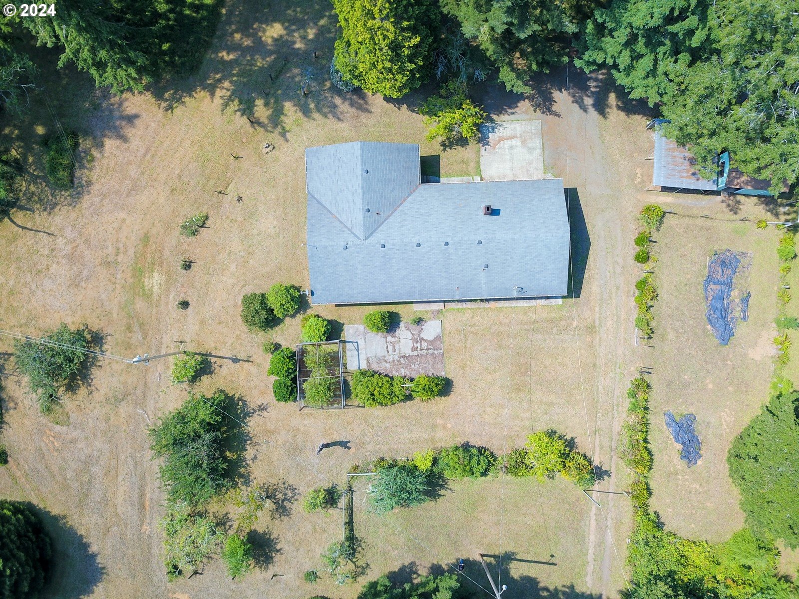 Florence, Oregon 97439, United States, 5 Bedrooms Bedrooms, ,2 BathroomsBathrooms,Residential,Pending,43918