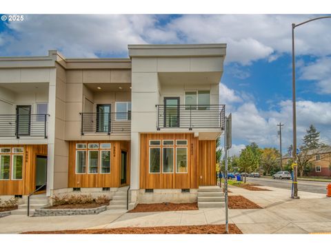 6802 NE 6th AVE Portland OR 97211