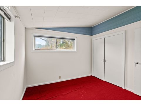 Tiny photo for 82481 Greenwood St, Creswell, OR 97426 (MLS # 624640203)