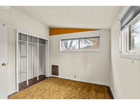 Tiny photo for 82481 Greenwood St, Creswell, OR 97426 (MLS # 624640203)