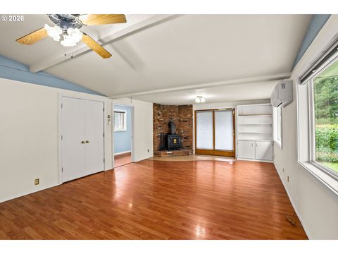 Tiny photo for 82481 Greenwood St, Creswell, OR 97426 (MLS # 624640203)