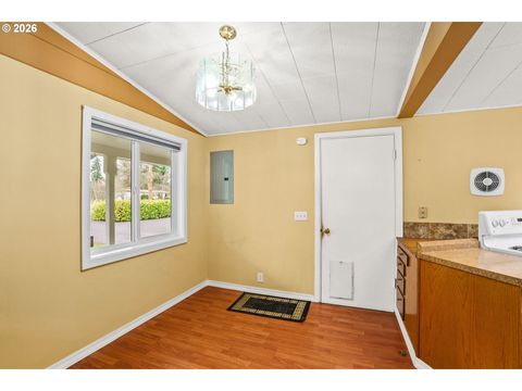 Tiny photo for 82481 Greenwood St, Creswell, OR 97426 (MLS # 624640203)