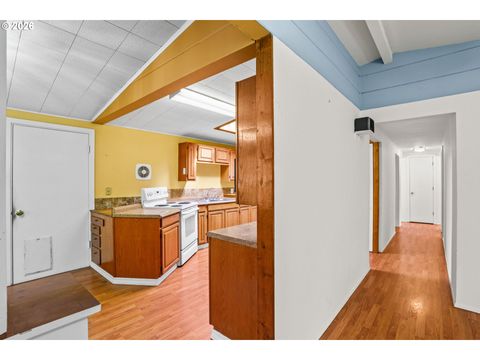 Tiny photo for 82481 Greenwood St, Creswell, OR 97426 (MLS # 624640203)