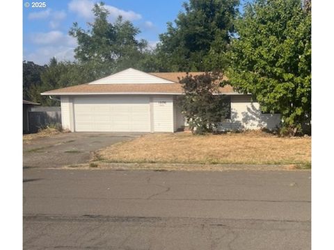 18896 LAFAYETTE AVE Oregon City OR 97045