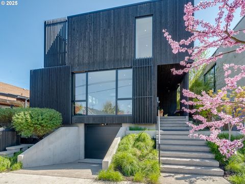 3112 SE 36TH AVE Portland OR 97202