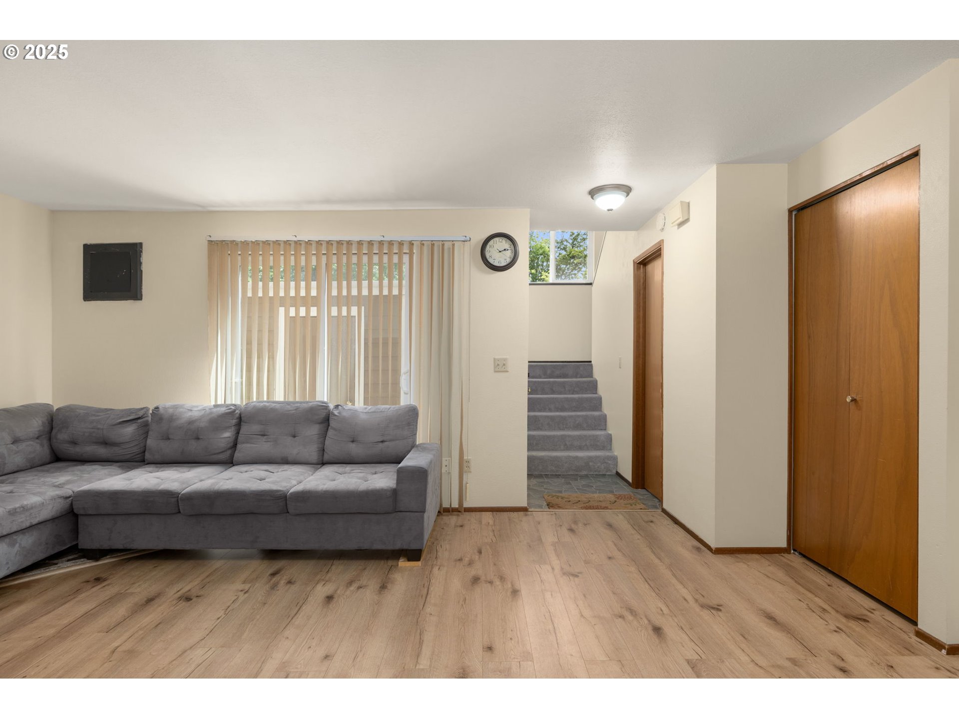1618 VILLAGE PARK PL