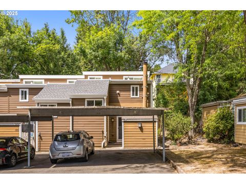1618 VILLAGE PARK PL West Linn OR 97068