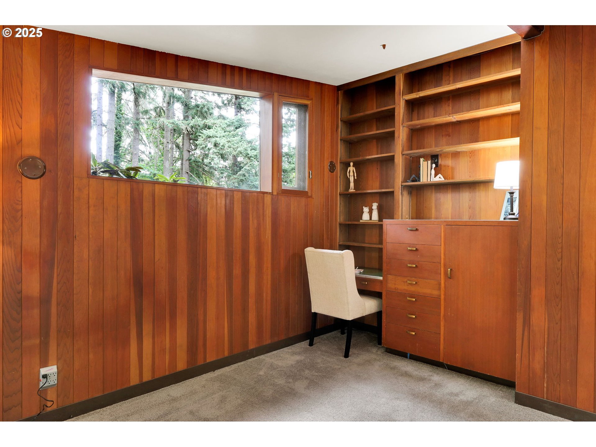 Eugene, Oregon 97405, United States, 4 Bedrooms Bedrooms, ,2 BathroomsBathrooms,Residential,Pending,152893