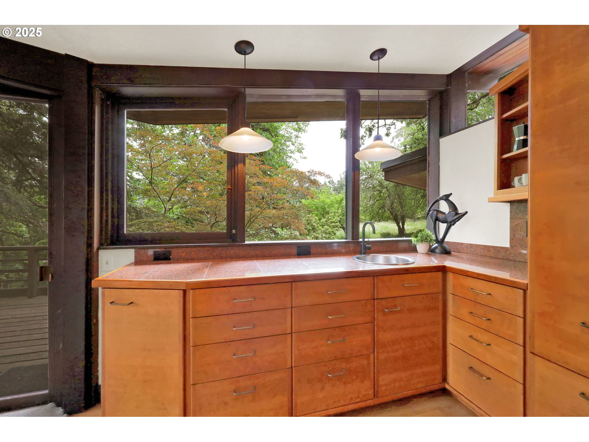 Eugene, Oregon 97405, United States, 4 Bedrooms Bedrooms, ,2 BathroomsBathrooms,Residential,Pending,152893