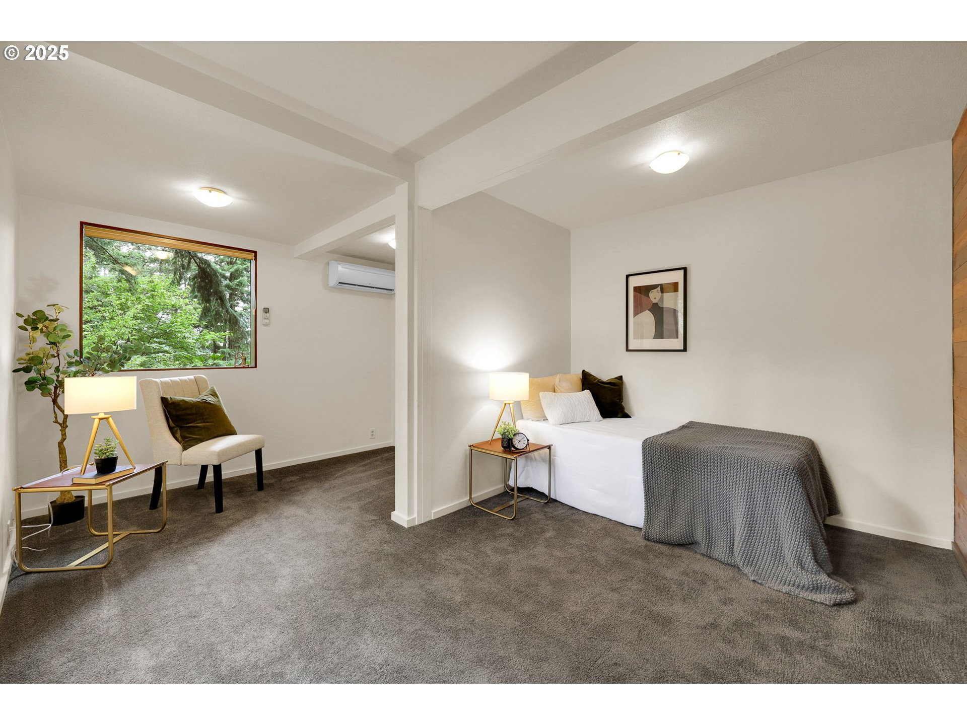 Eugene, Oregon 97405, United States, 4 Bedrooms Bedrooms, ,2 BathroomsBathrooms,Residential,Pending,152893