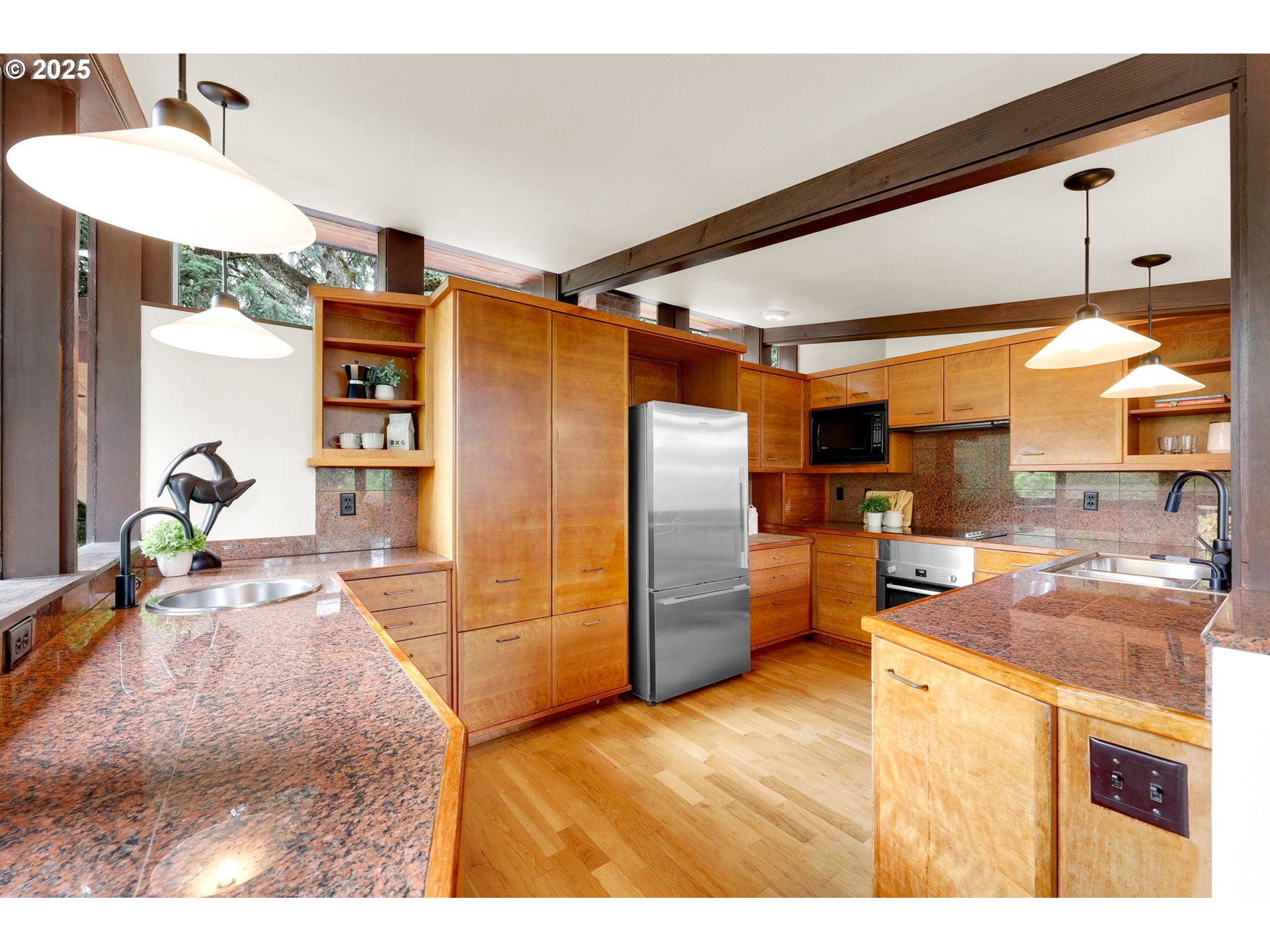 Eugene, Oregon 97405, United States, 4 Bedrooms Bedrooms, ,2 BathroomsBathrooms,Residential,Pending,152893