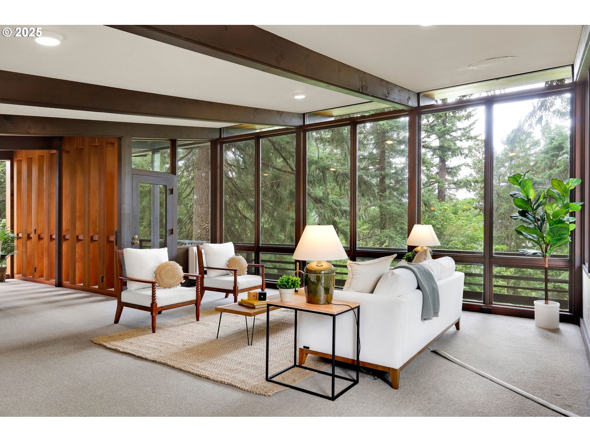 Eugene, Oregon 97405, United States, 4 Bedrooms Bedrooms, ,2 BathroomsBathrooms,Residential,Pending,152893