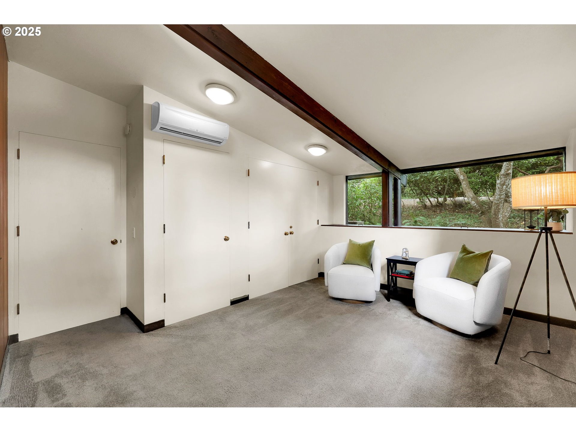 Eugene, Oregon 97405, United States, 4 Bedrooms Bedrooms, ,2 BathroomsBathrooms,Residential,Pending,152893