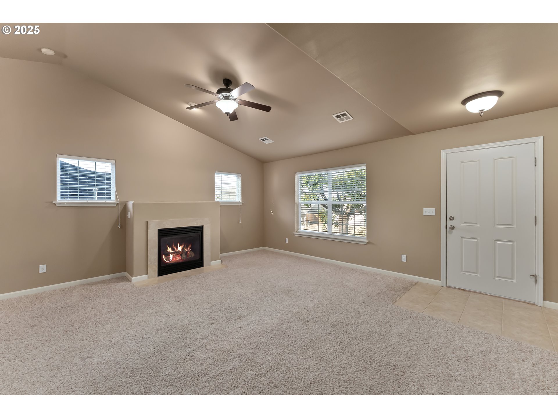 675 NE CUMMINS ST