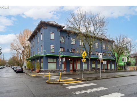 325 NE GRAHAM ST 7 Portland OR 97212