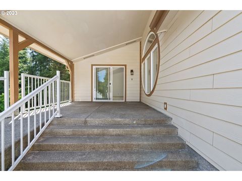 A home in Coos Bay