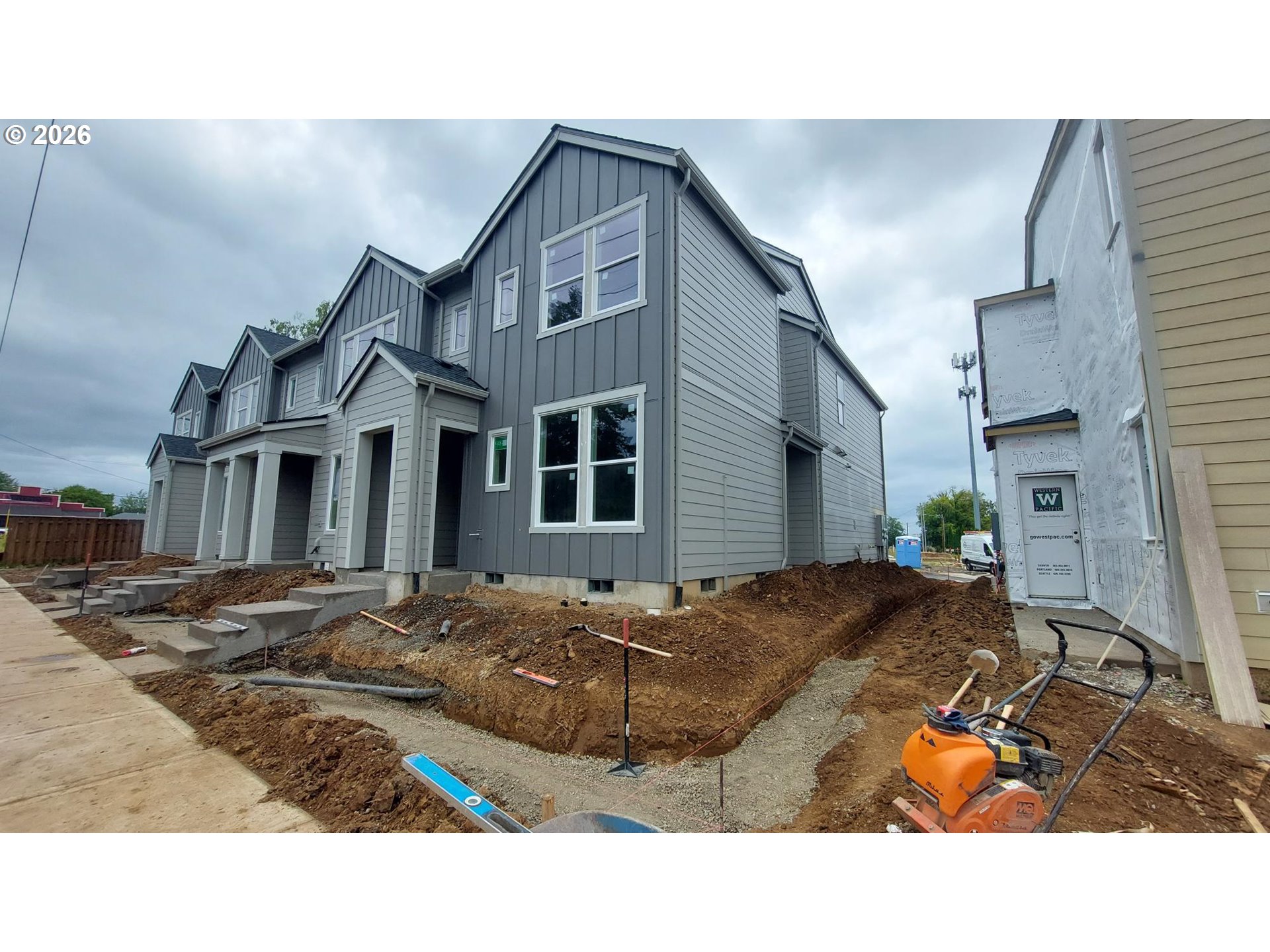 5887 SE Powell Valley