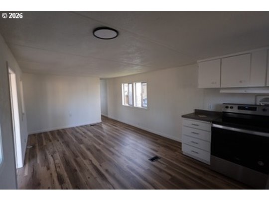 1120 W Fairview DR 48
