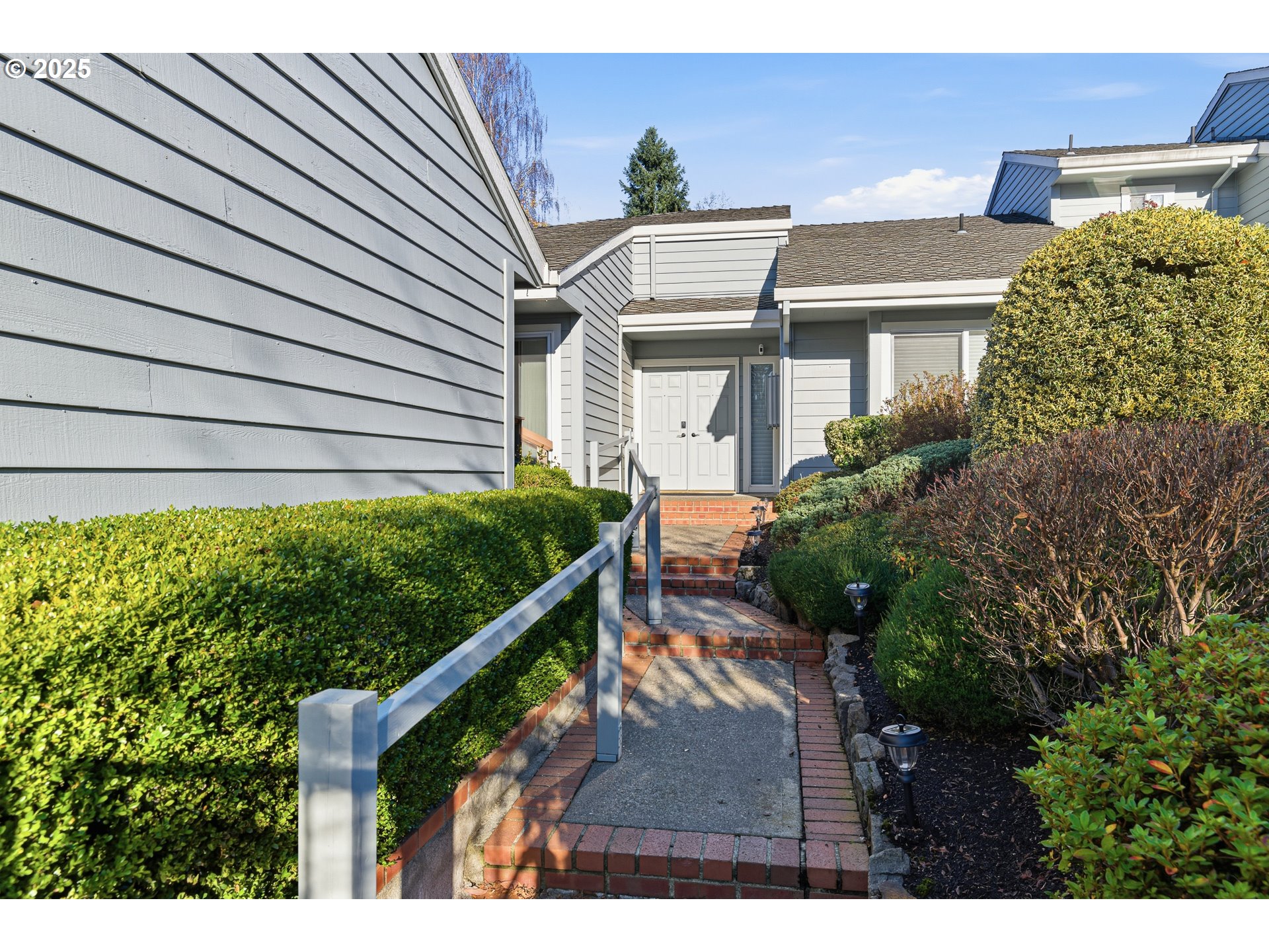 32465 SW LAKE POINT CT