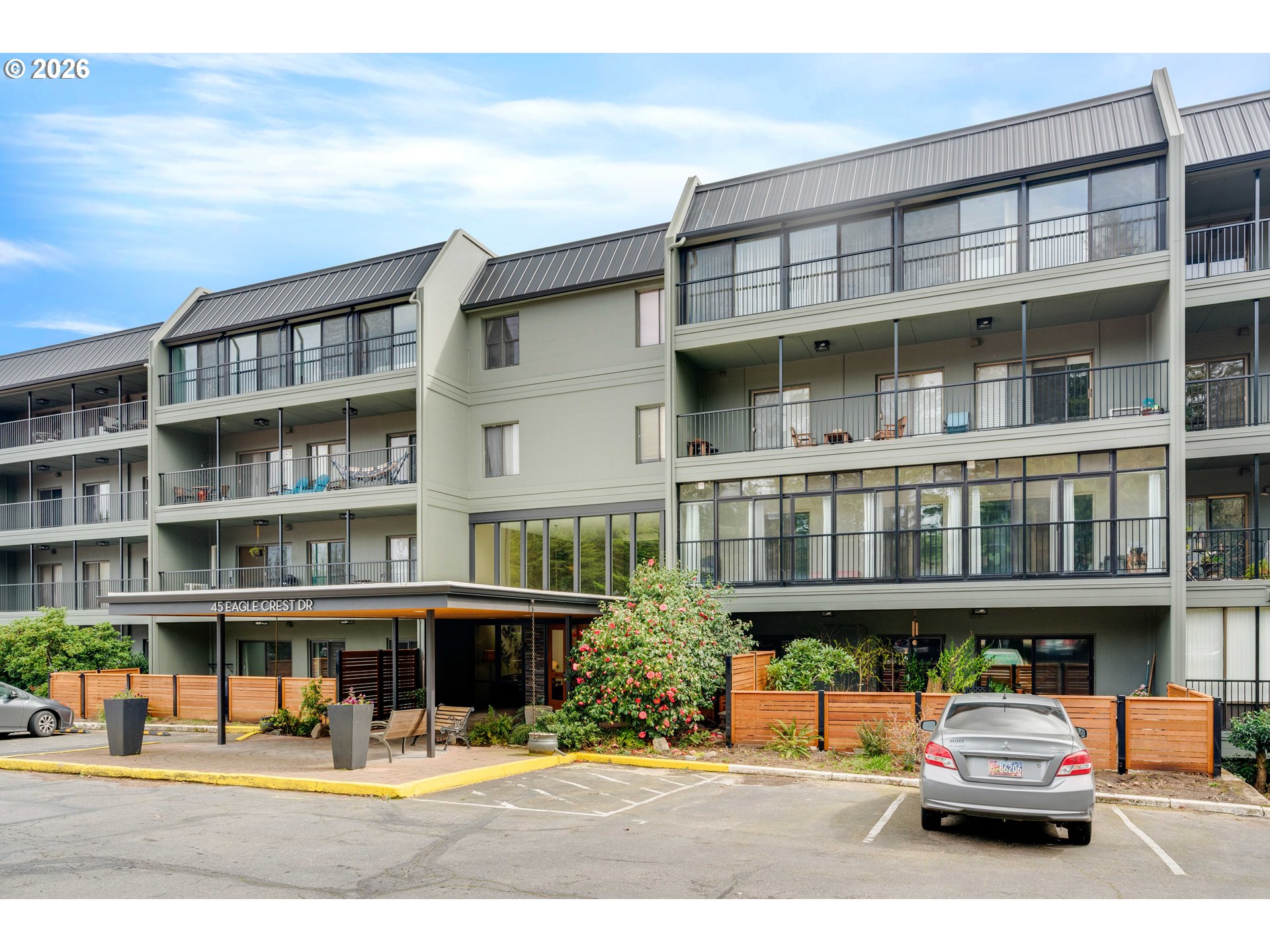 45 EAGLE CREST DR 311