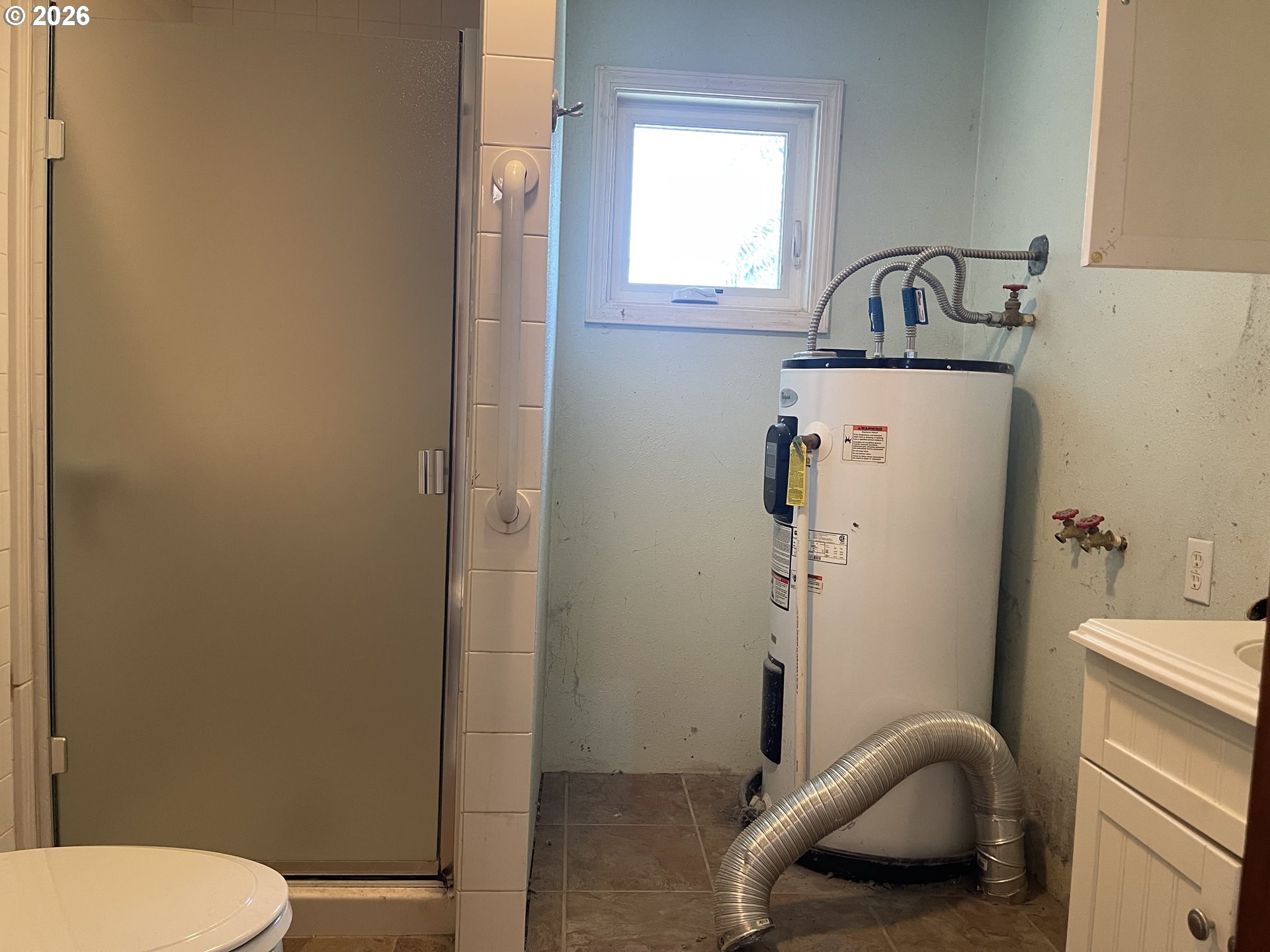321 NW WILLAMINA DR