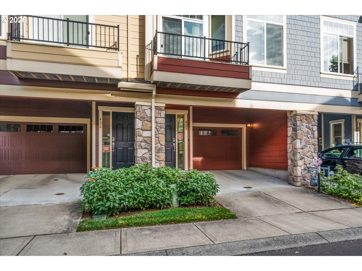 428 NE PATRICIA ANN PL