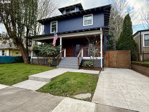 215 NE 30th Portland OR 97232