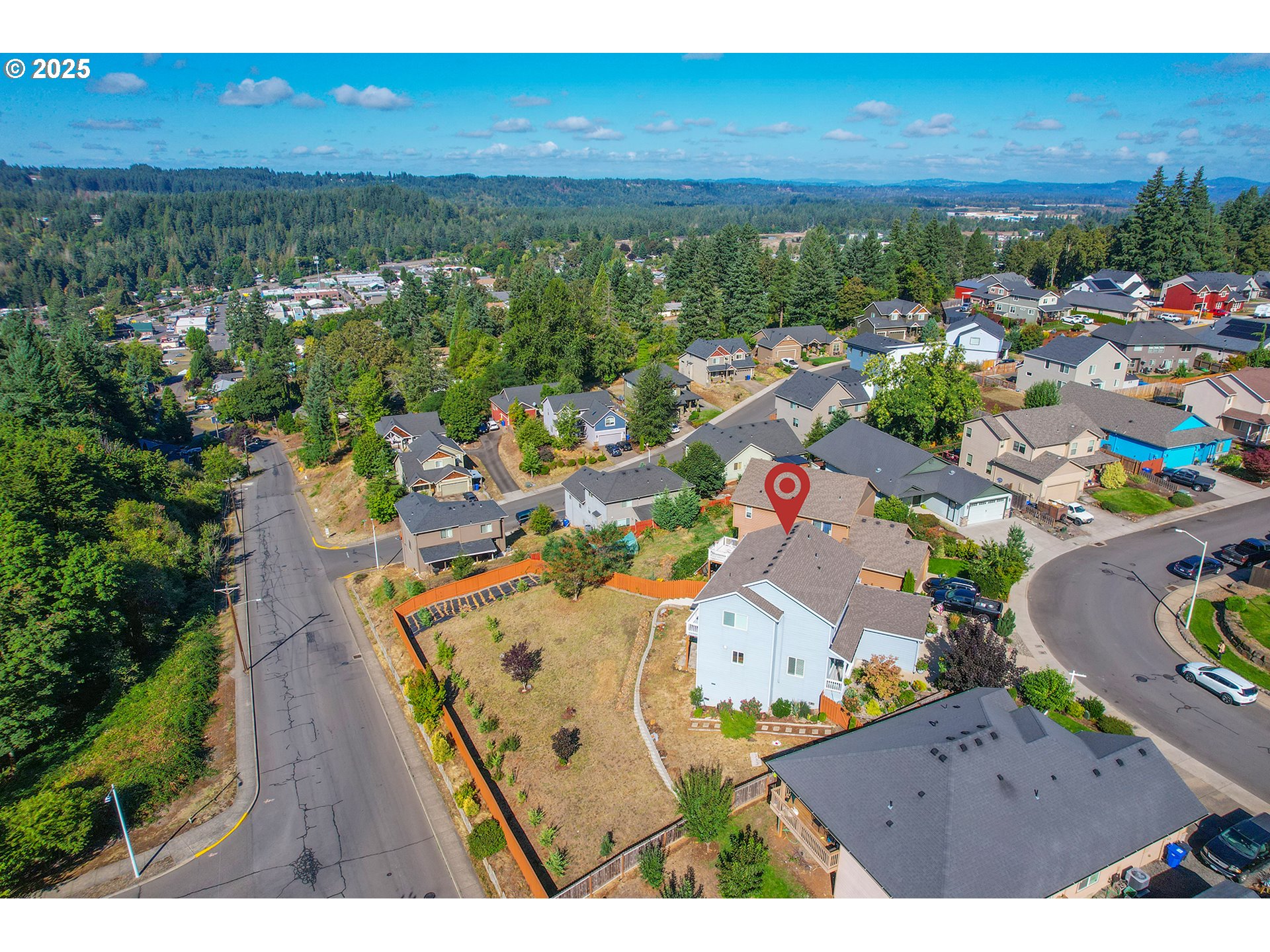 381 SE REGAN HILL LOOP