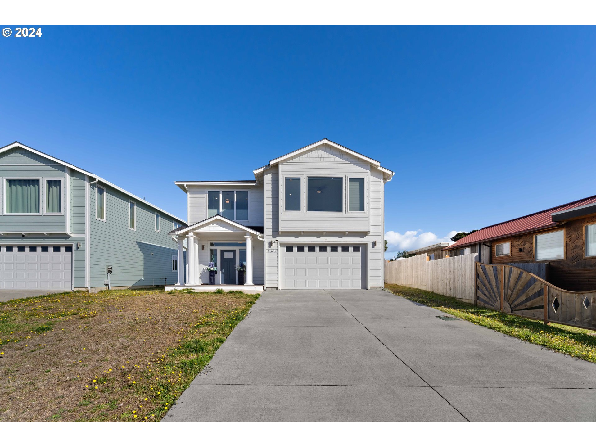 1575 BEACH LOOP DR SW