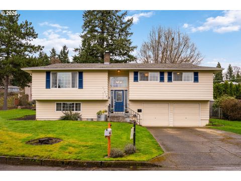 17670 SE EMERALD DR Milwaukie OR 97267