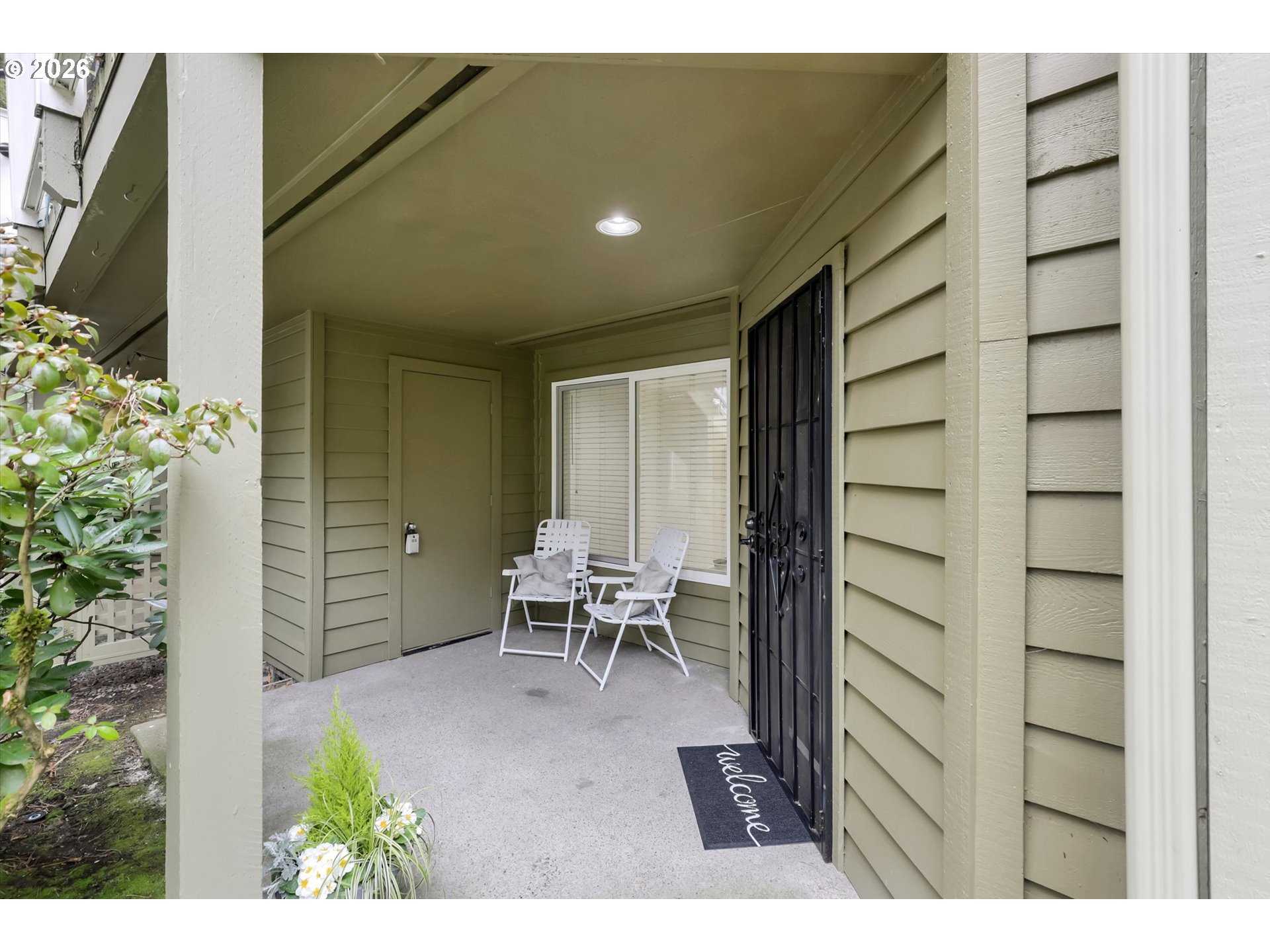 5063 SW FOOTHILLS DR F