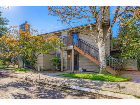 61 GALEN RD 61 Lake Oswego OR 97035