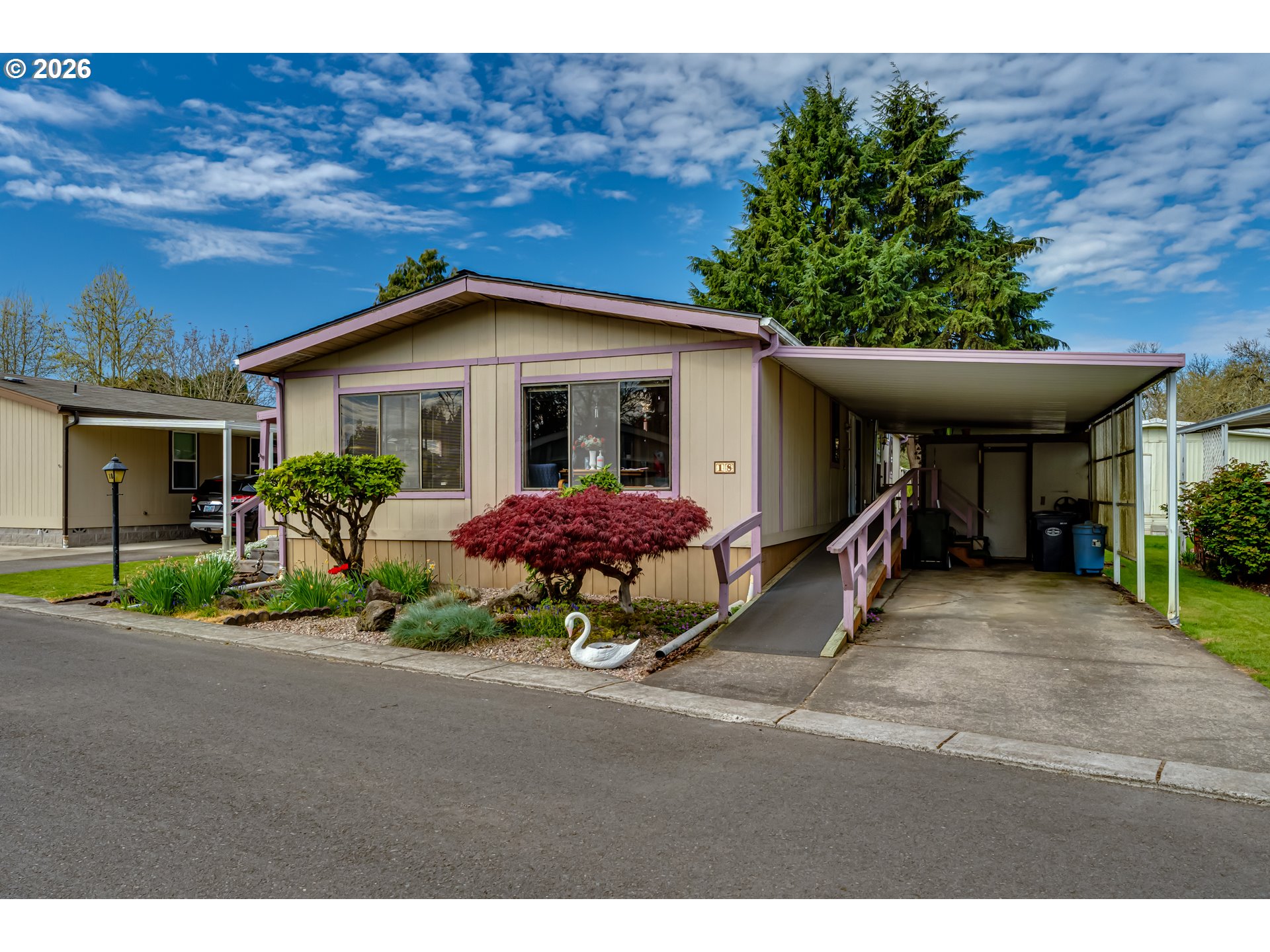 1225 W 10TH AVE 18
