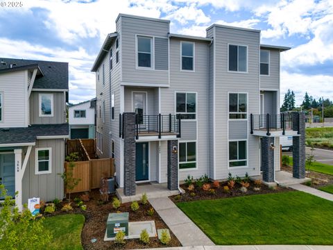 3664 SE 86th AVE Hillsboro OR 97123