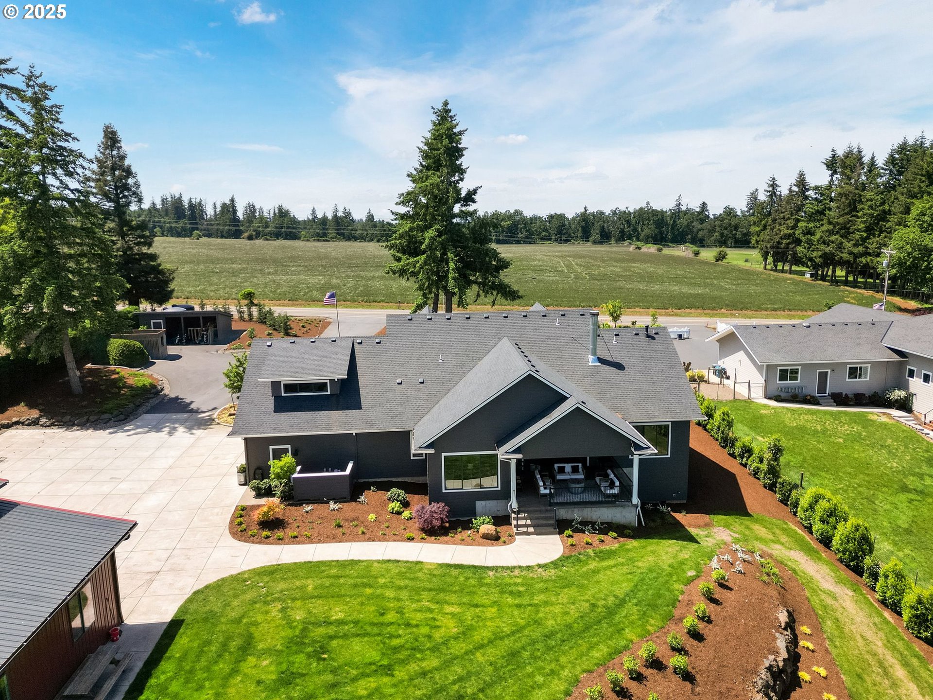 4040 VICTOR POINT RD