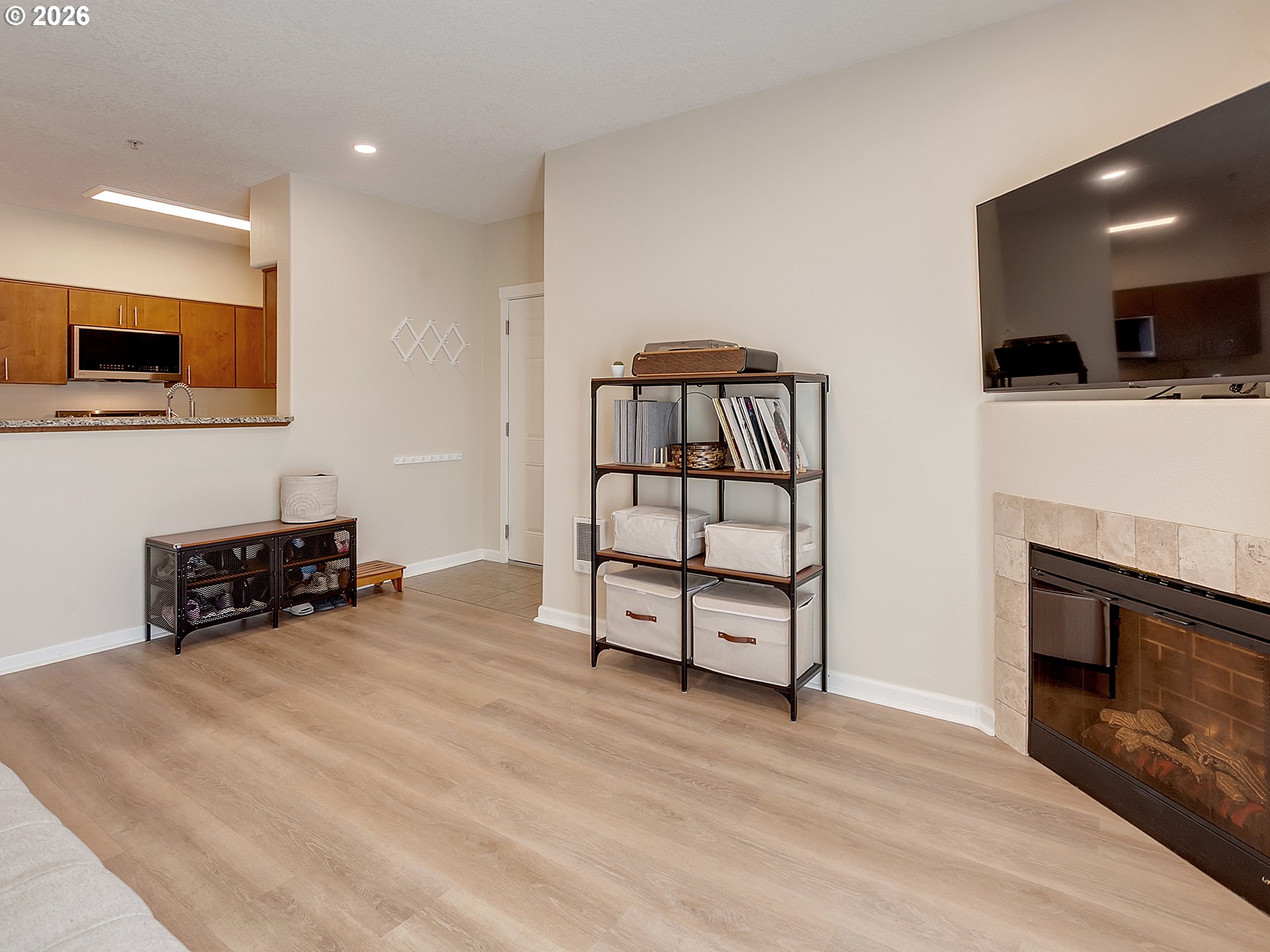 10664 NE HOLLY ST 204