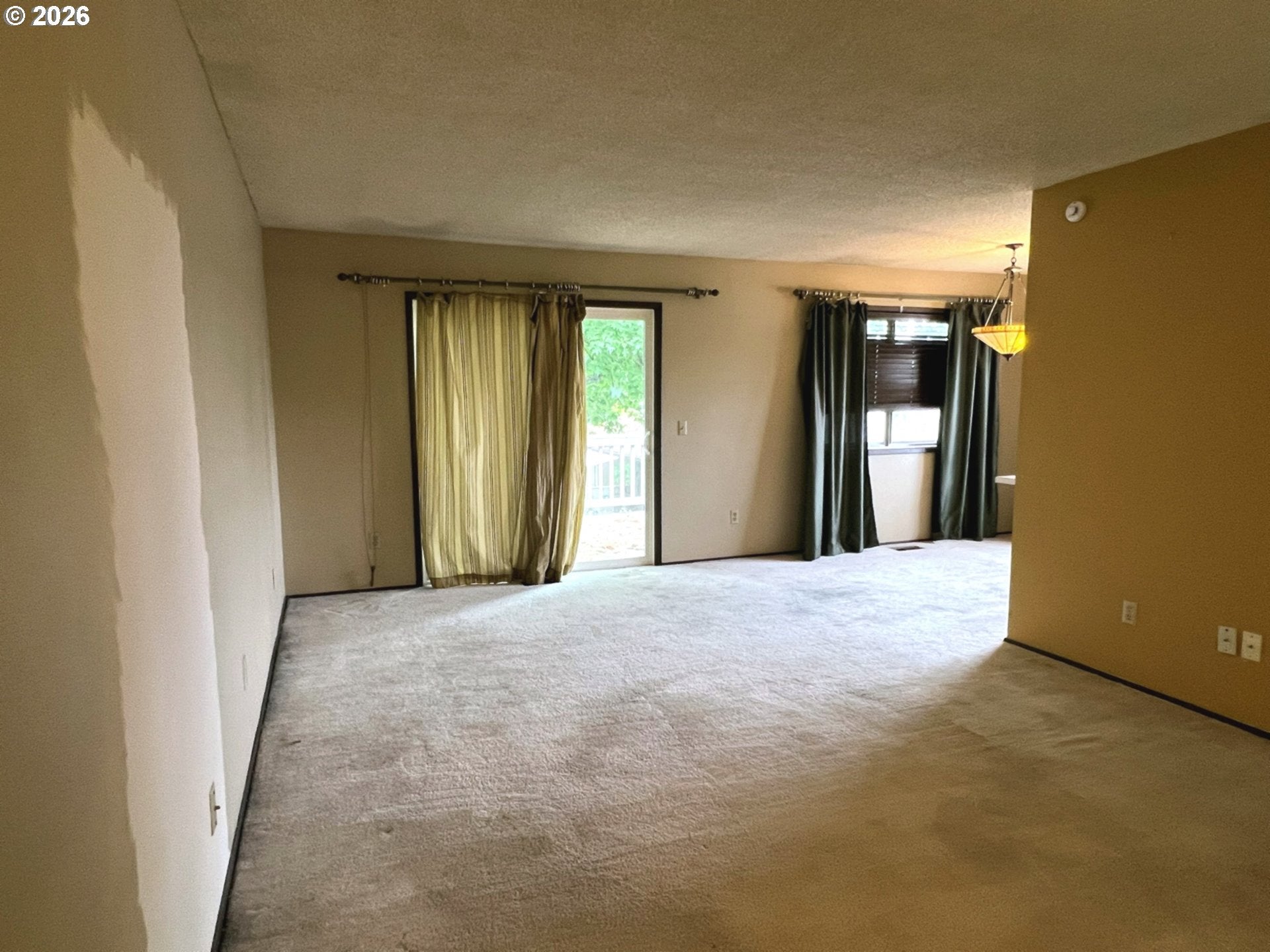 14807 NE SISKIYOU CT