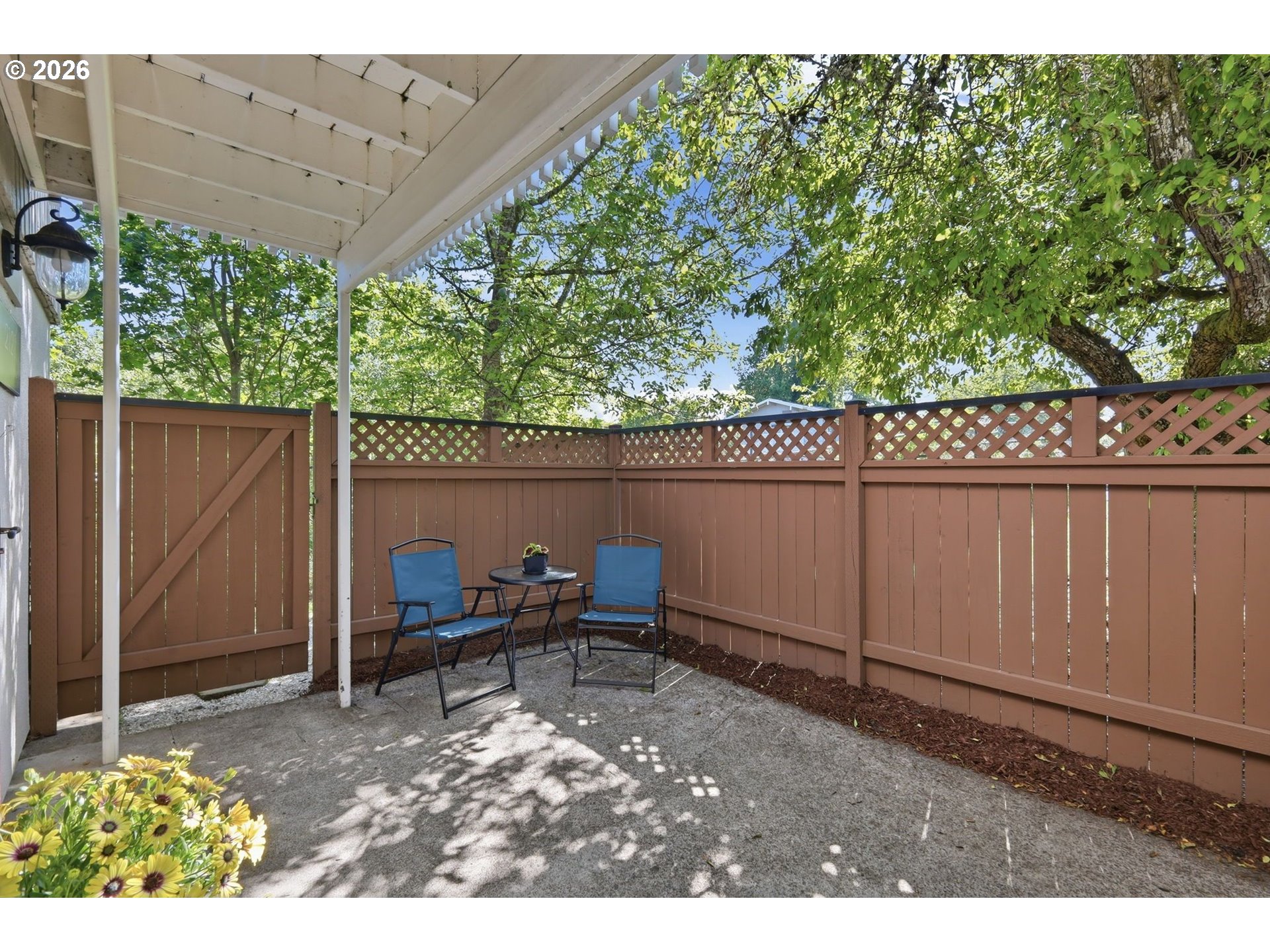 2121 W 15TH CT