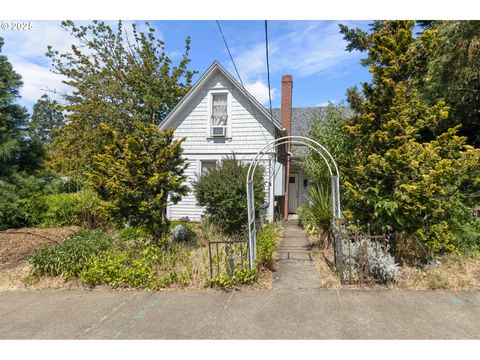 1328 SE JACKSON ST Roseburg OR 97470