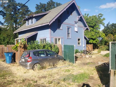 307 3RD ST Lyle WA 98635