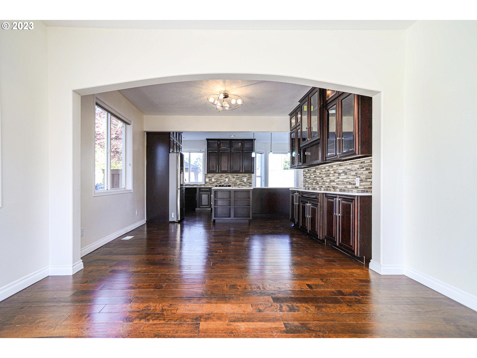 Portland, Oregon 97229, United States, 3 Bedrooms Bedrooms, ,3 BathroomsBathrooms,Residential,Active,80791