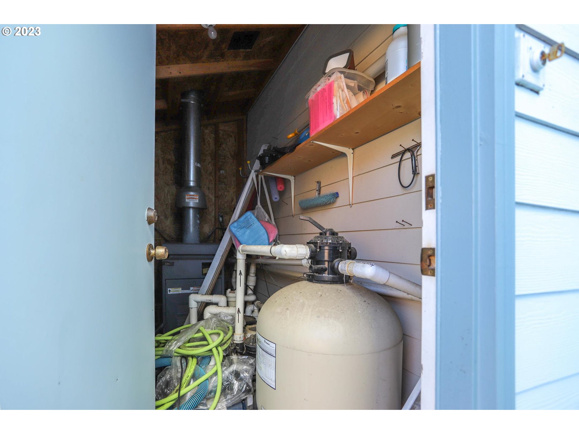 Portland, Oregon 97229, United States, 3 Bedrooms Bedrooms, ,3 BathroomsBathrooms,Residential,Active,80791