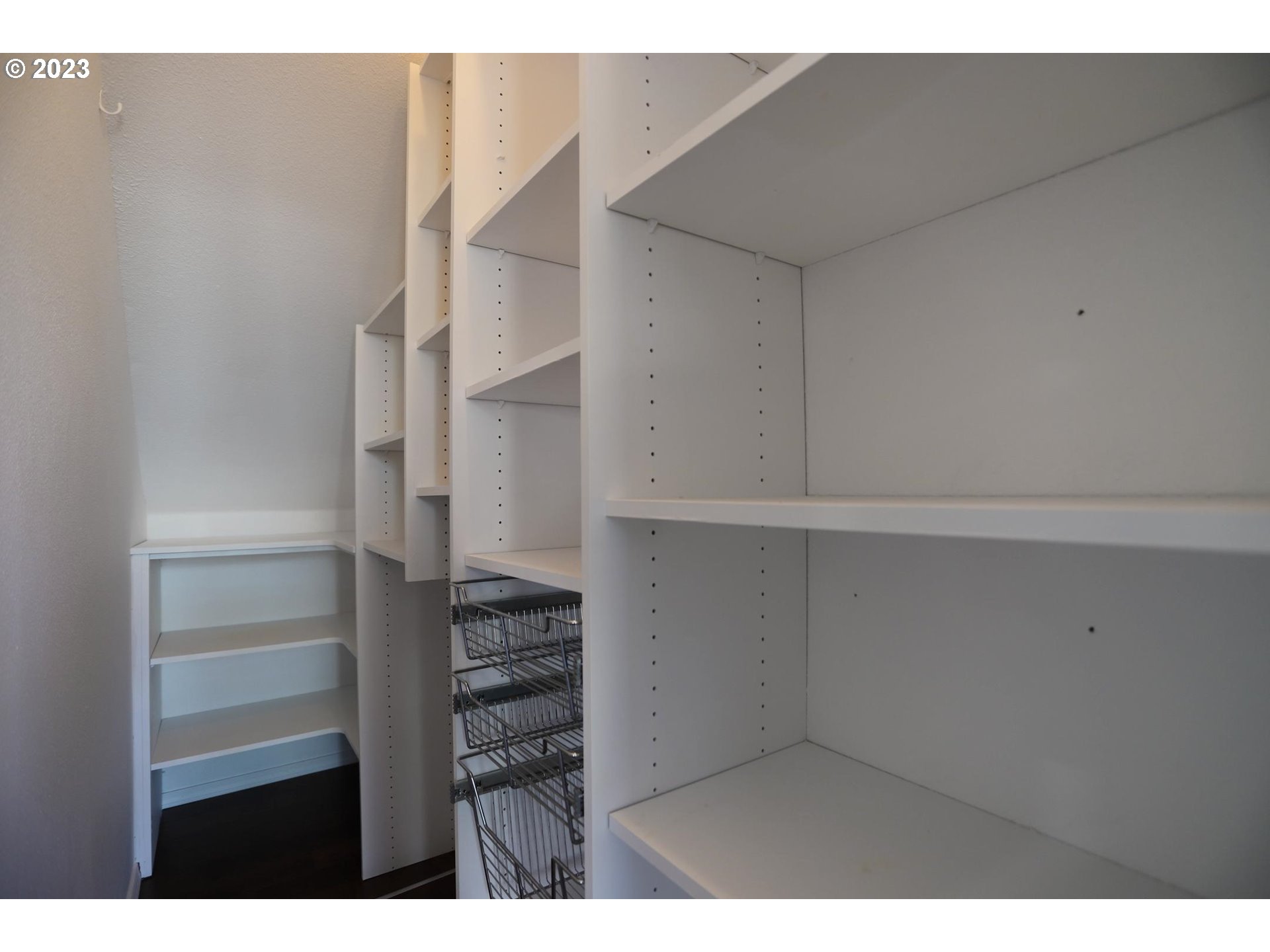 Portland, Oregon 97229, United States, 3 Bedrooms Bedrooms, ,3 BathroomsBathrooms,Residential,Active,80791