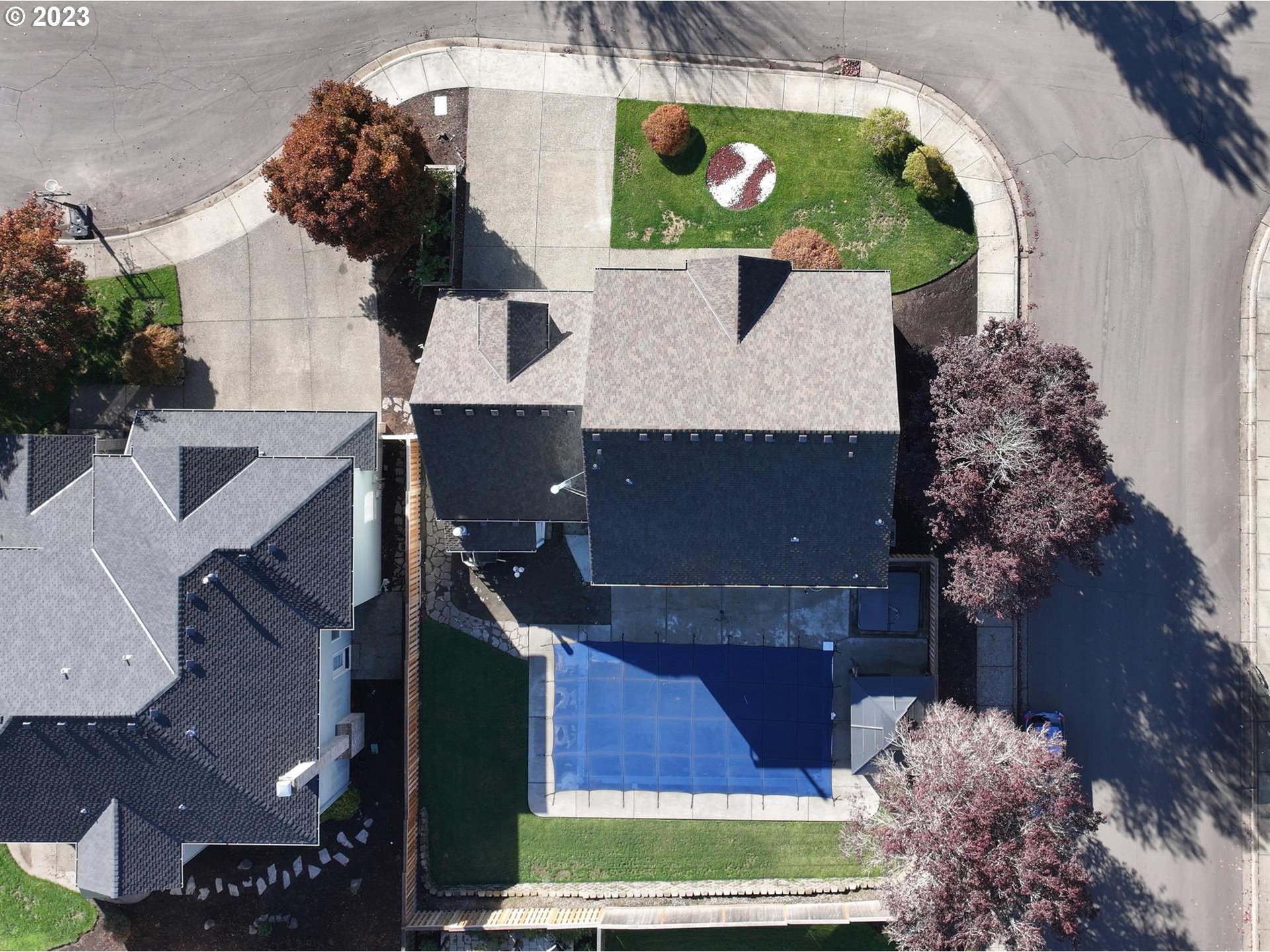 Portland, Oregon 97229, United States, 3 Bedrooms Bedrooms, ,3 BathroomsBathrooms,Residential,Active,80791