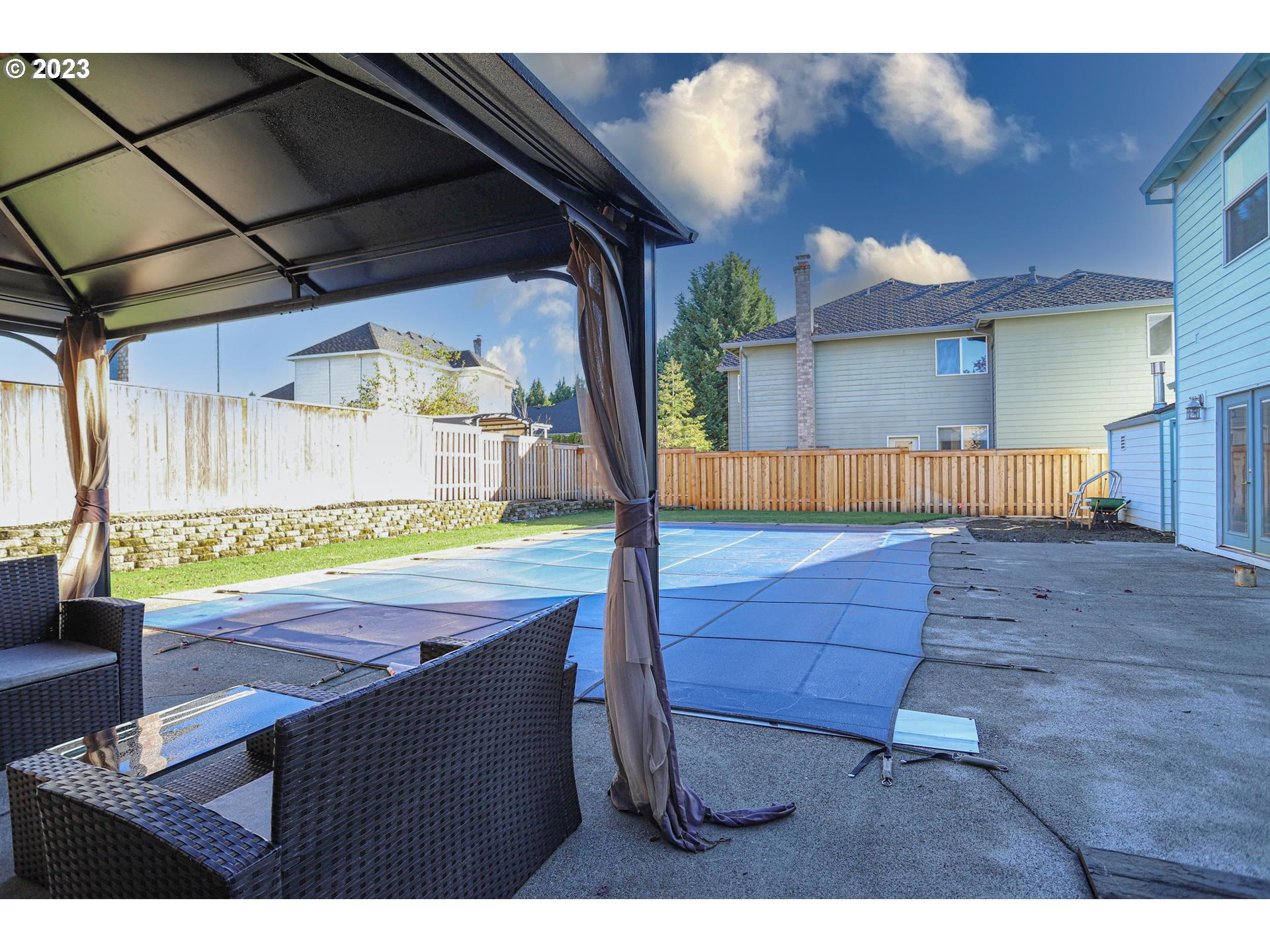 Portland, Oregon 97229, United States, 3 Bedrooms Bedrooms, ,3 BathroomsBathrooms,Residential,Active,80791