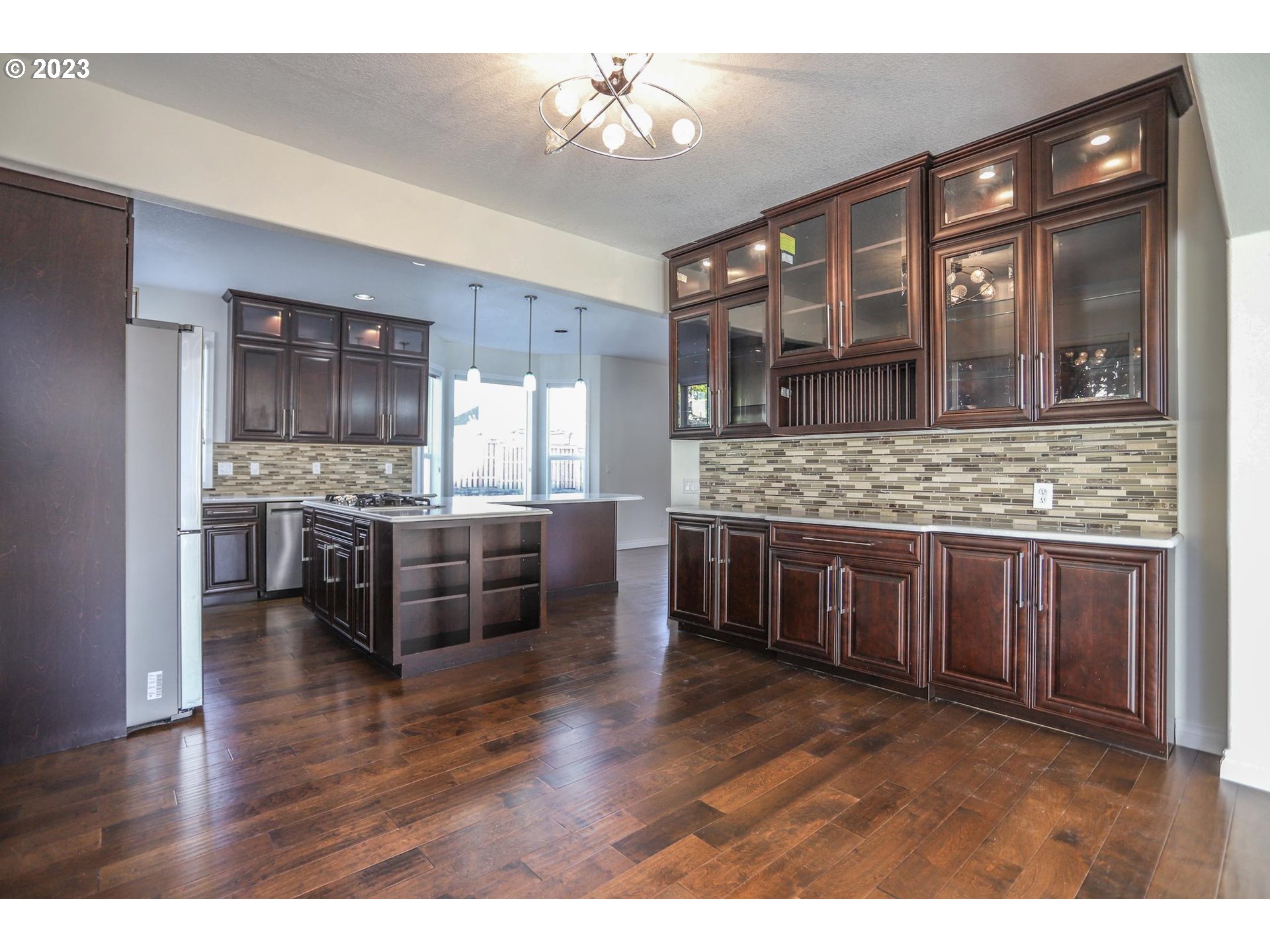 Portland, Oregon 97229, United States, 3 Bedrooms Bedrooms, ,3 BathroomsBathrooms,Residential,Active,80791