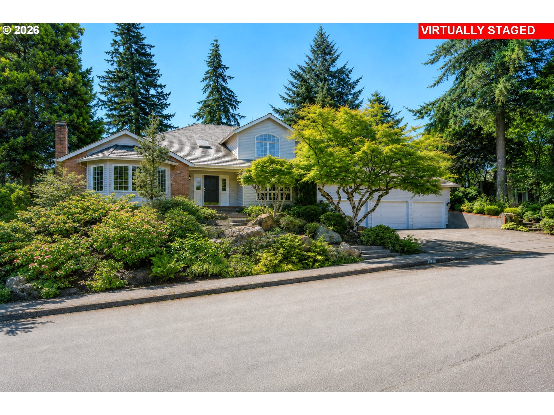 1334 TROON DR