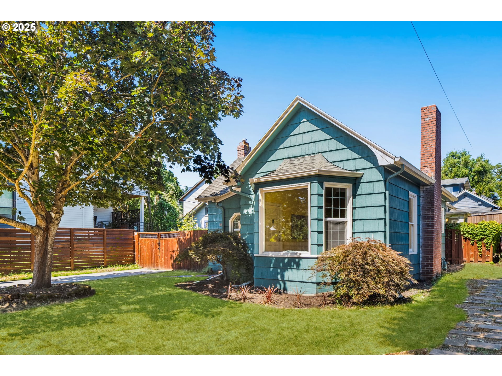 1127 SE SHERRETT ST
