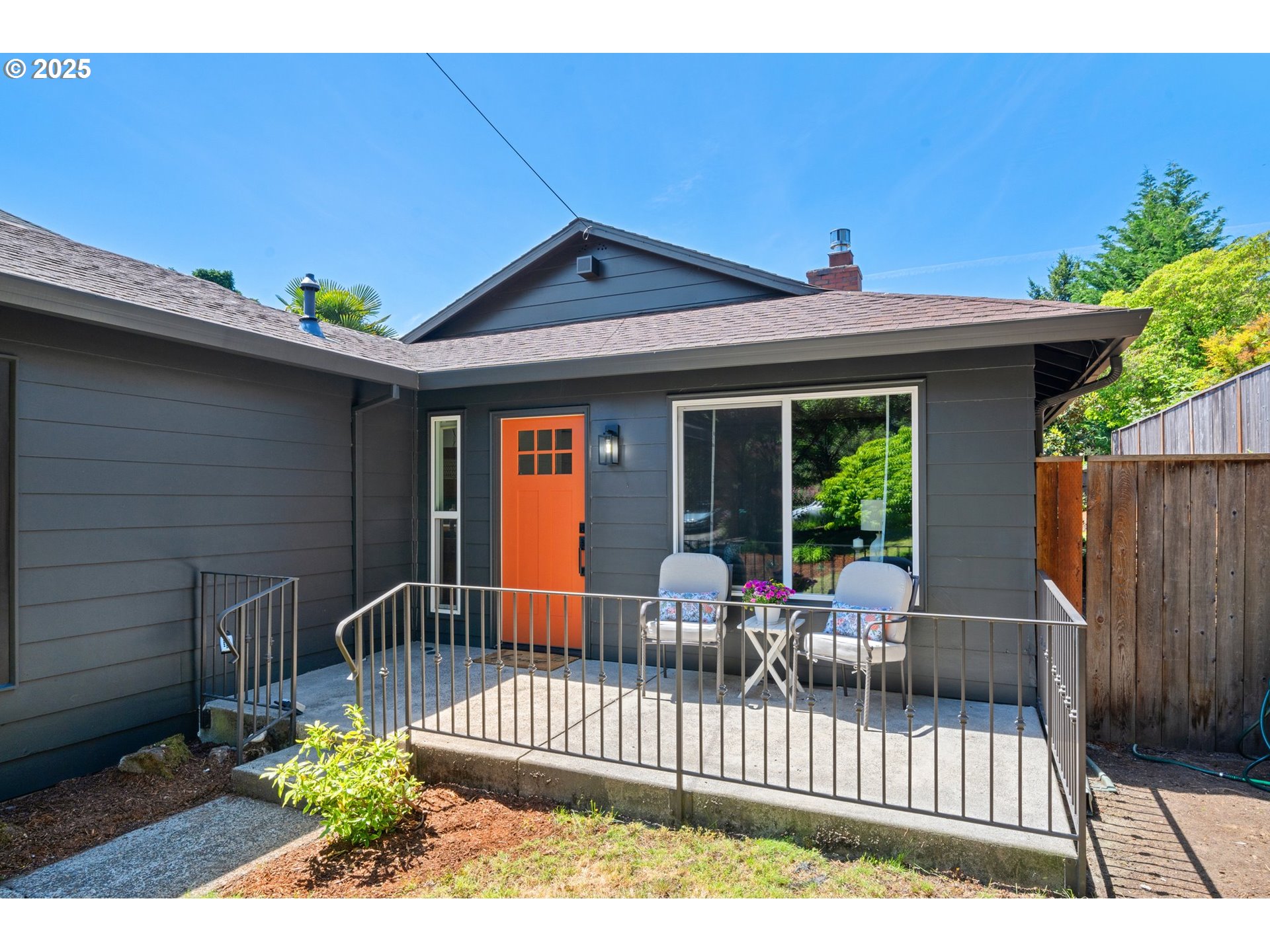 3427 NE 32ND PL